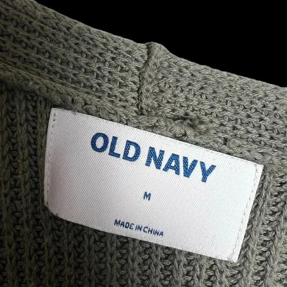 Old Navy Basic Army Green Sweater Size medium